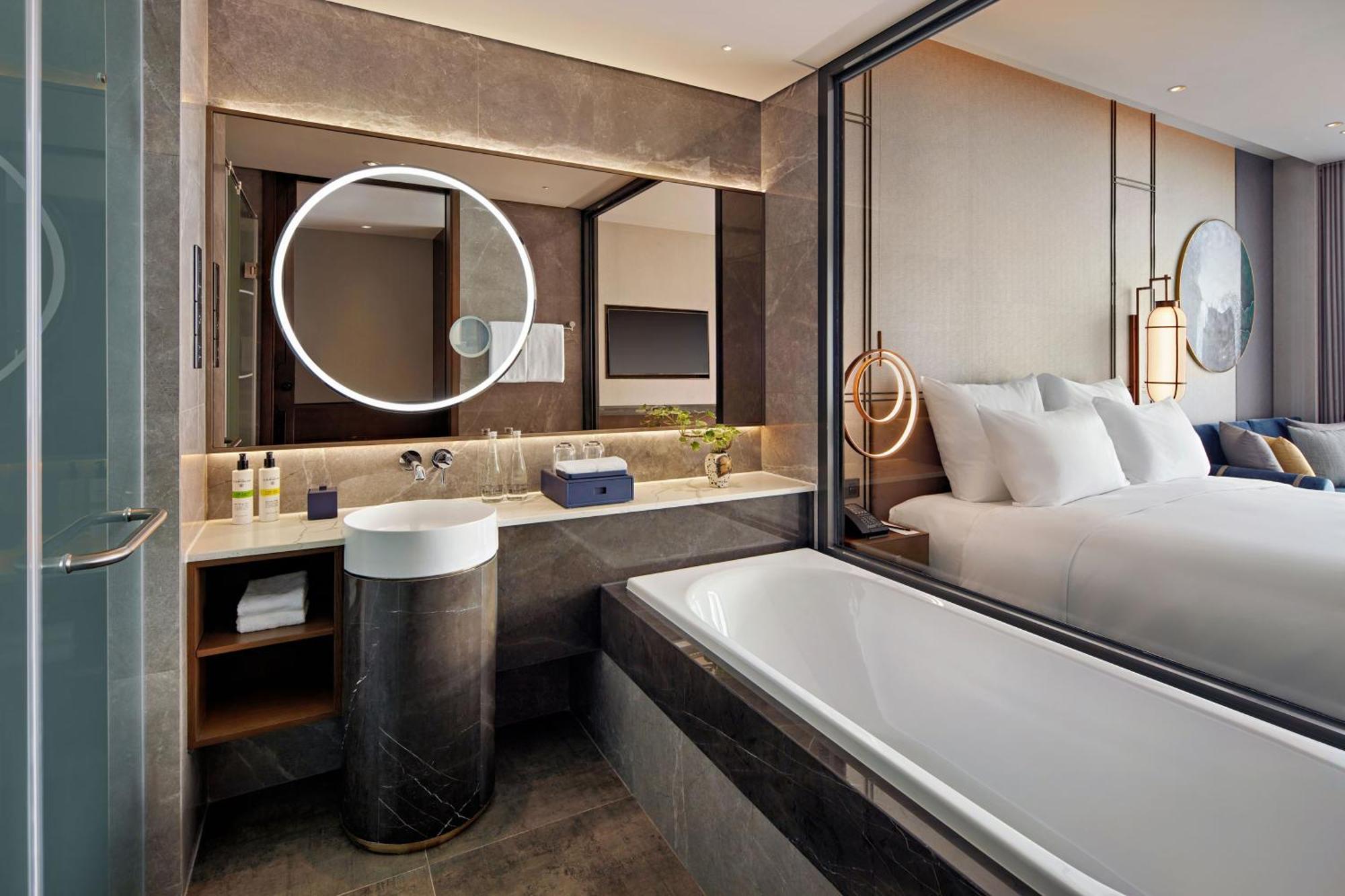 Pullman Hai Phong Grand Hotel Exterior photo